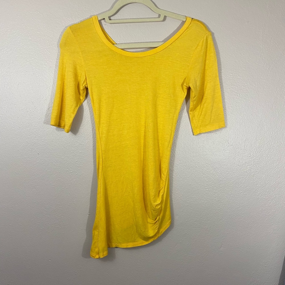 Asymmetrical bottom yellow top